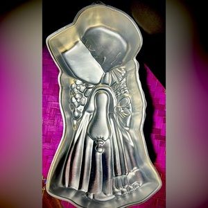 Vintage 1975 Wilton Holly Hobbie Hobby Doll Prairie Girl 16” Cake Pan Birthday